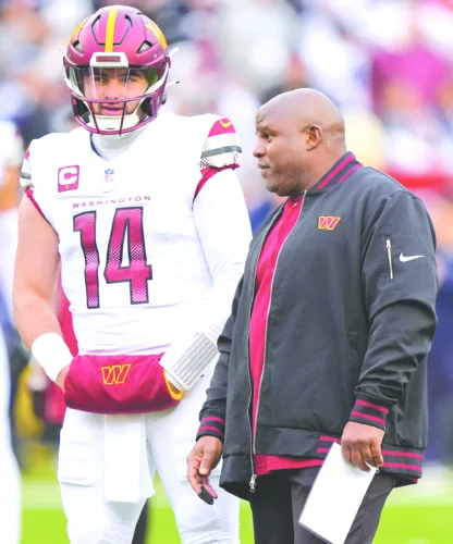 Chiefs ass’t Bieniemy’s son charged in shooting of mom